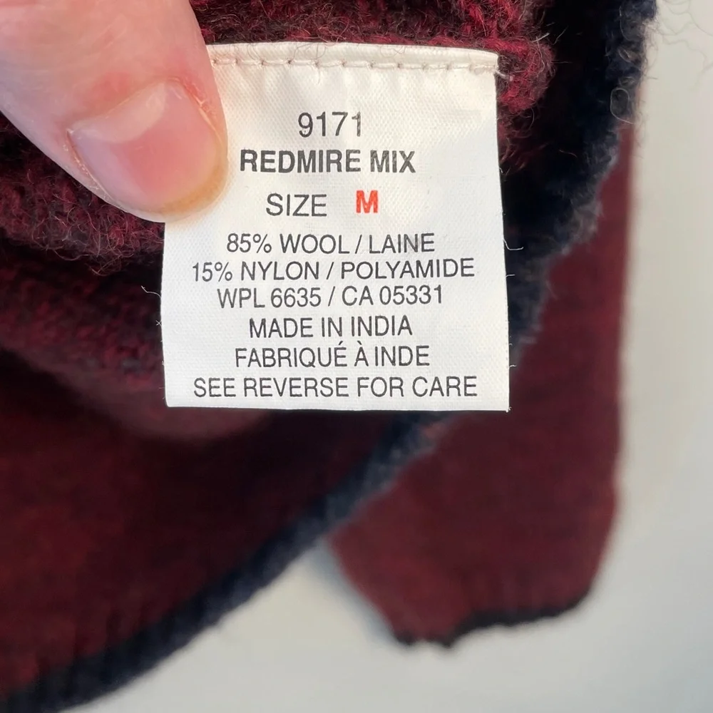 Woolrich Men's Deep Red Crewneck Sweater size medium Wool Blend